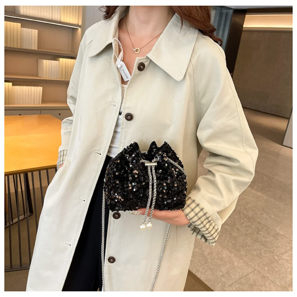 Good-looking Personality Sequin Women's New Korean Bucket Bag Bright Eyes Style Fashion Crossbody Dinner Single Shoulder Bags