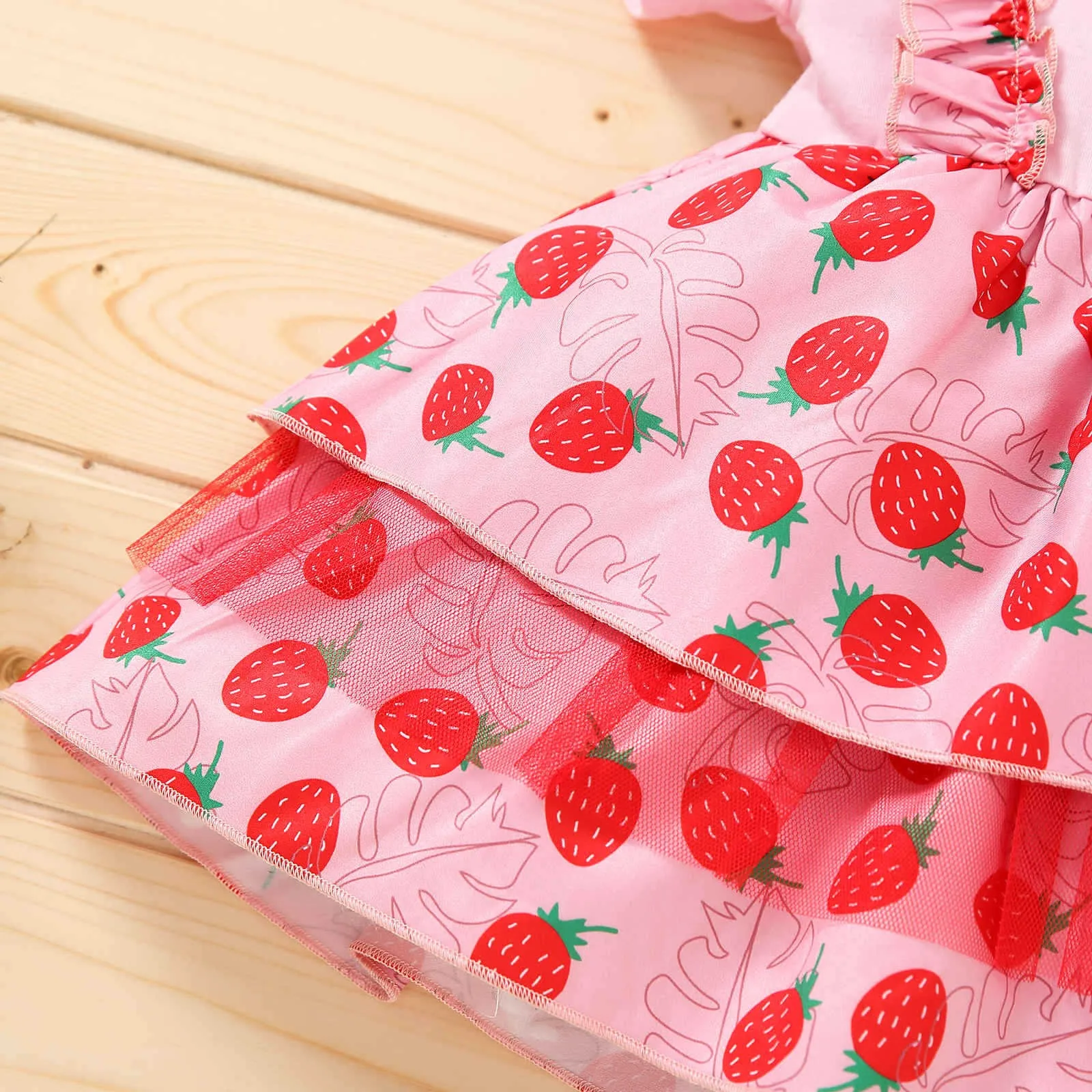 Lovely Baby Girls Strawberry Dress Patchwork Printed Lace Knee Length A-Line Dress Girls Princess Toddler Summer Clothes 0-3Y