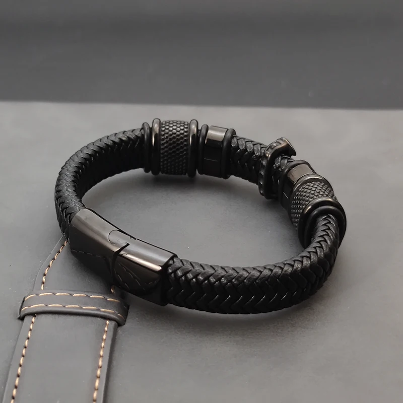 Bracciale Uomo In Pelle Intrecciato UNIQAL - Nero Con Croce Cielo, Vera Pelle