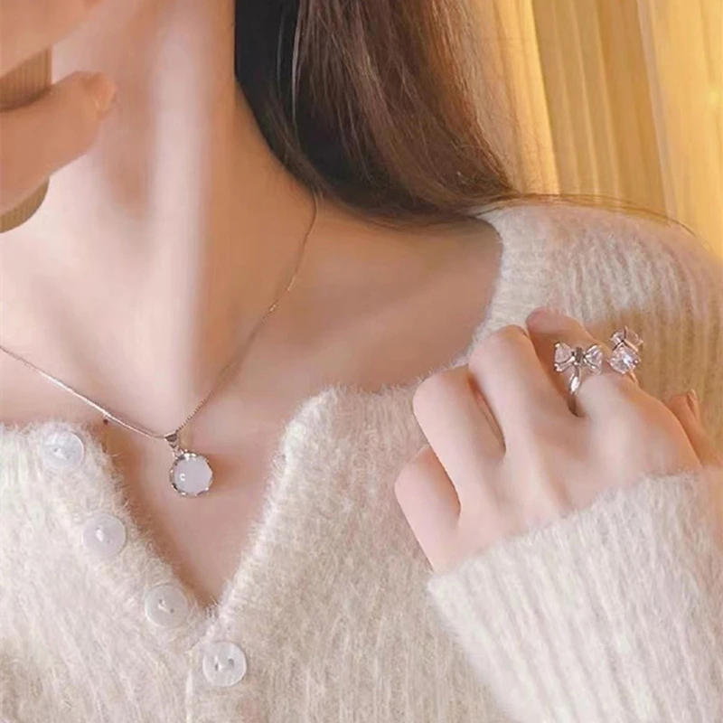 Slimming and Weight Loss Chalcedony Pendant Necklace for Women Silver Color for Wife Girlfriend Gift