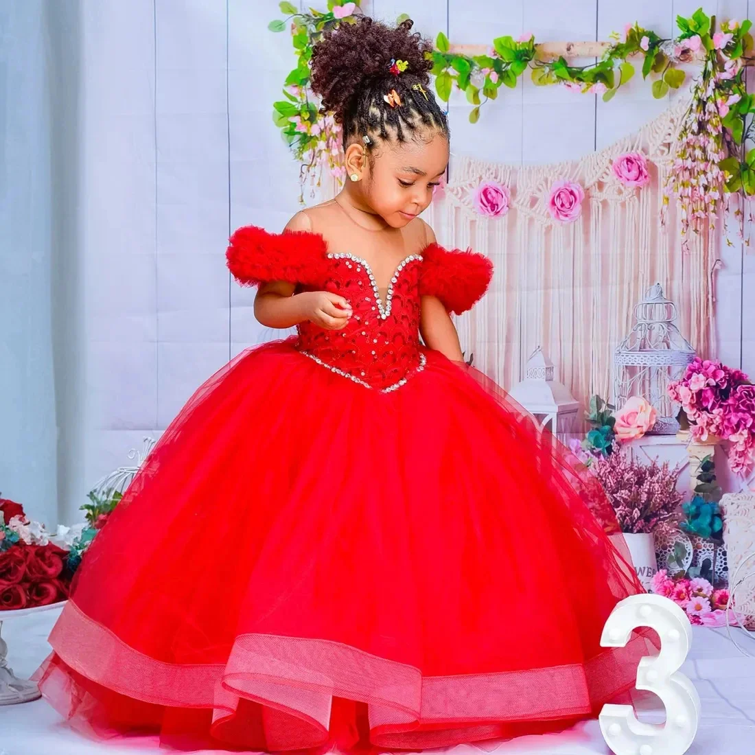 Flower Girl Dresses Sheer Neck Pleated Ruffles Tiered Tulle Sequins Ball Gowns for Wedding Kids Birthday First Communion Dress