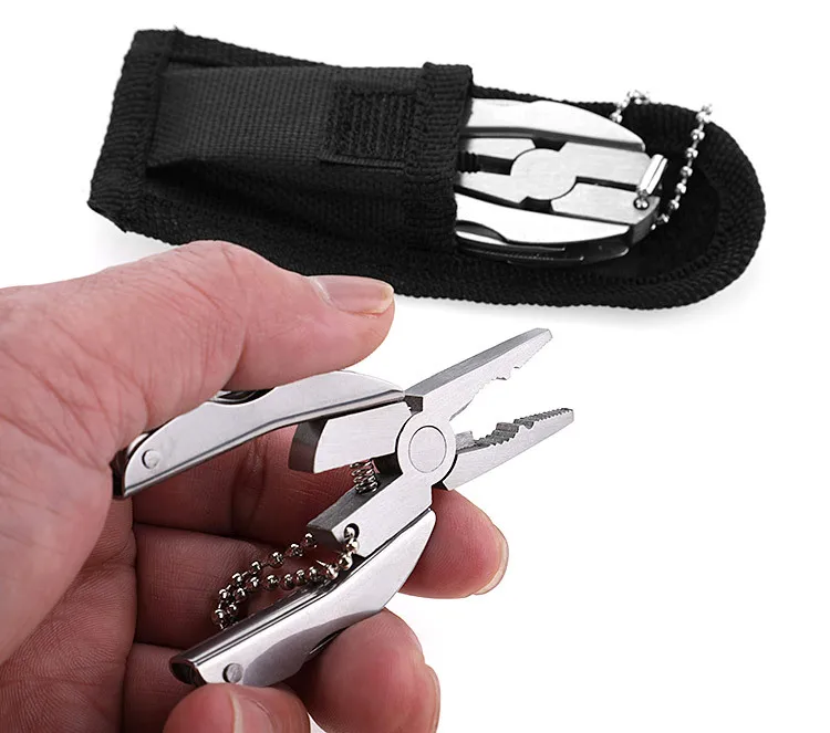 1 x multifunctionele sleutel, 24-in-1, roestvrij staal, draagbaar mini-gereedschap, met sleutelhanger, figuur 8, flesopener, schroevendraaier, liniaal, sleutel 1 x multifunctionele sleutel, 24-in-1, roestvrij staal, draagbaar mini-gereedschap, met sleutelhanger, figuur 8, flesopener, schroevendraaier, liniaal, sleutel