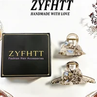 Lot de 2 pinces à cheveux ZYFHTT effet sable mouvant irisé pour femmes, pinces requin triangulaires rétro, pinces à cheveux tendance pour filles 1