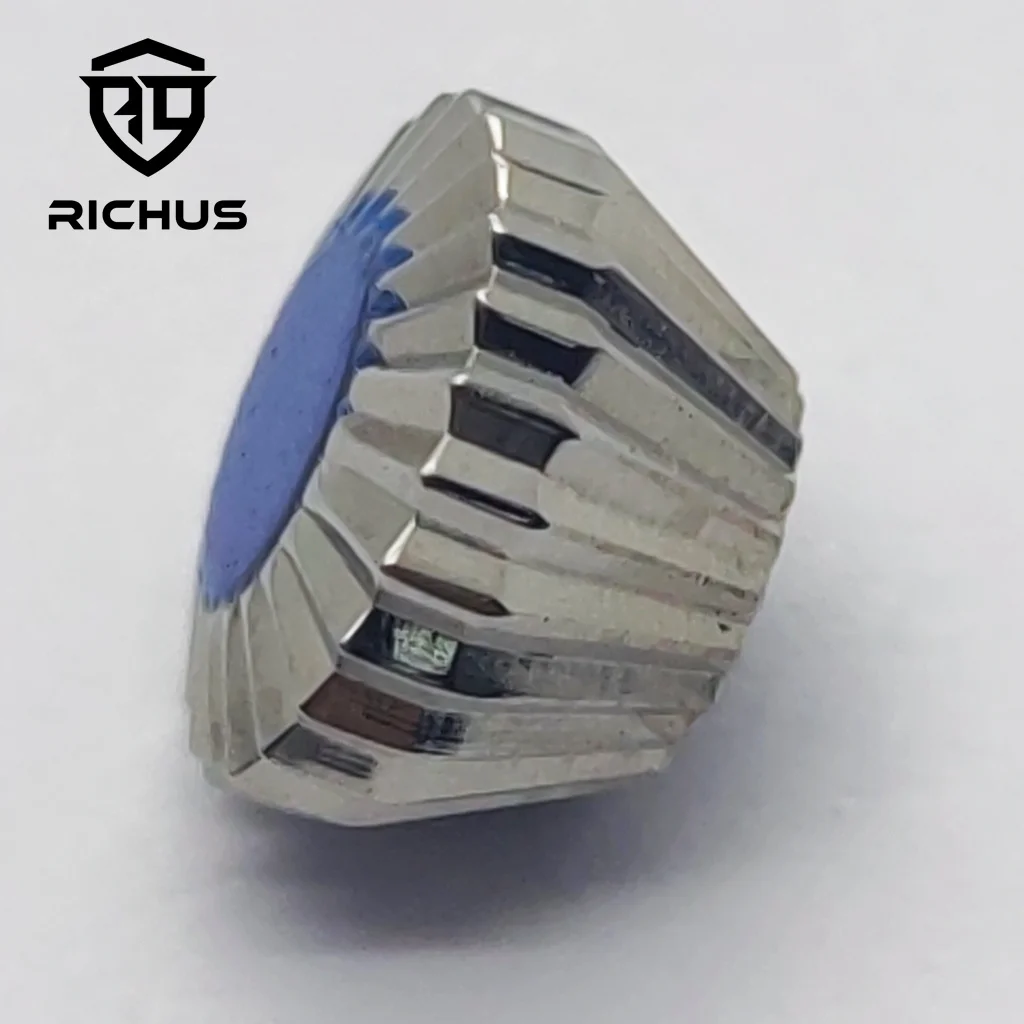RICHUS Elegant Stainless Steel Crown in Silver, Black, and Rose Gold