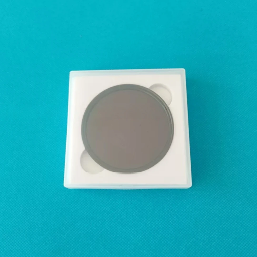 670nm 적색 필터 유리 차단형 광학 유리(IR 사진 촬영용, 산업용) 27 30 37.5 48 49 52 67 77 82mm HB670 RG665