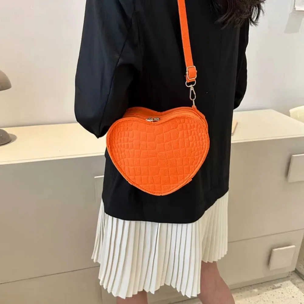 2023 Fashion Crossbody Bags for Women New Simple Single Shoulder Bag Casual Felt Love Handbag Женская Сумка Women's Handbags