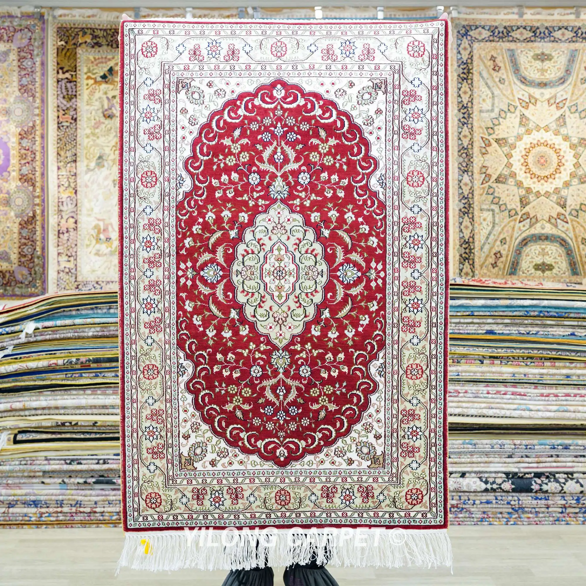 

76x122cm Traditional Persian Design Handmade Carpet Handknotted Red Silk Durable Rug (LH837B)