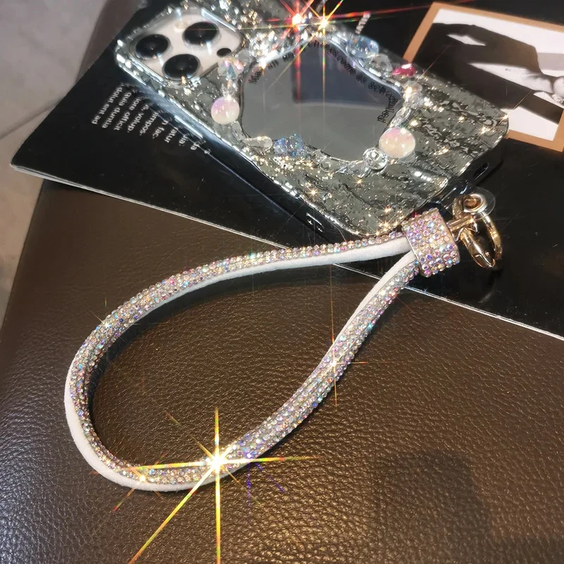 Phone lanyard Mobile Phone Lanyard Luxury Rhinestone Lanyard Wrist Chain High-end Short Diamond-encrusted Bracelet Antiloss Reinforced