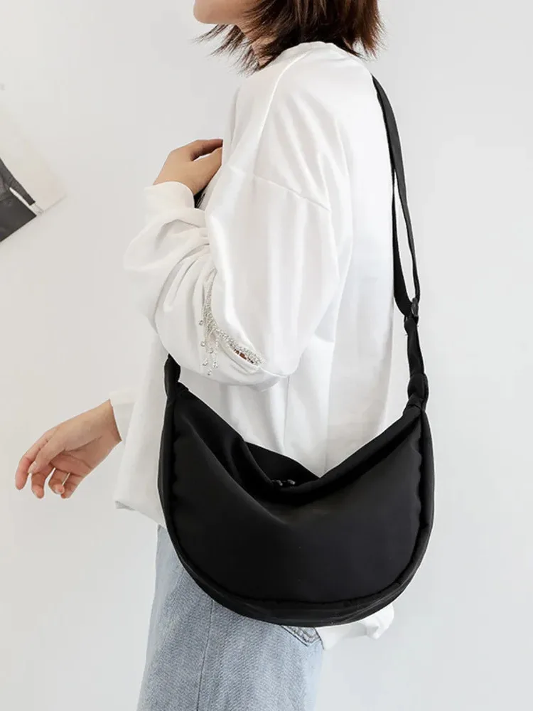Women's messenger bag leisure dumpling bag leisure nylon cloth women's solid color simple shoulder