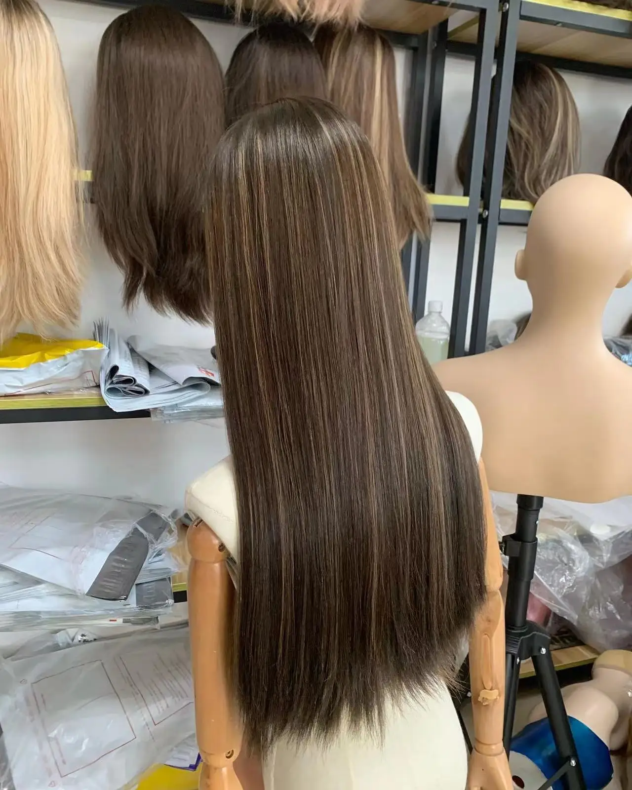 Рисунок 3 - Еврейские Парики на шнуровке Yelin #128