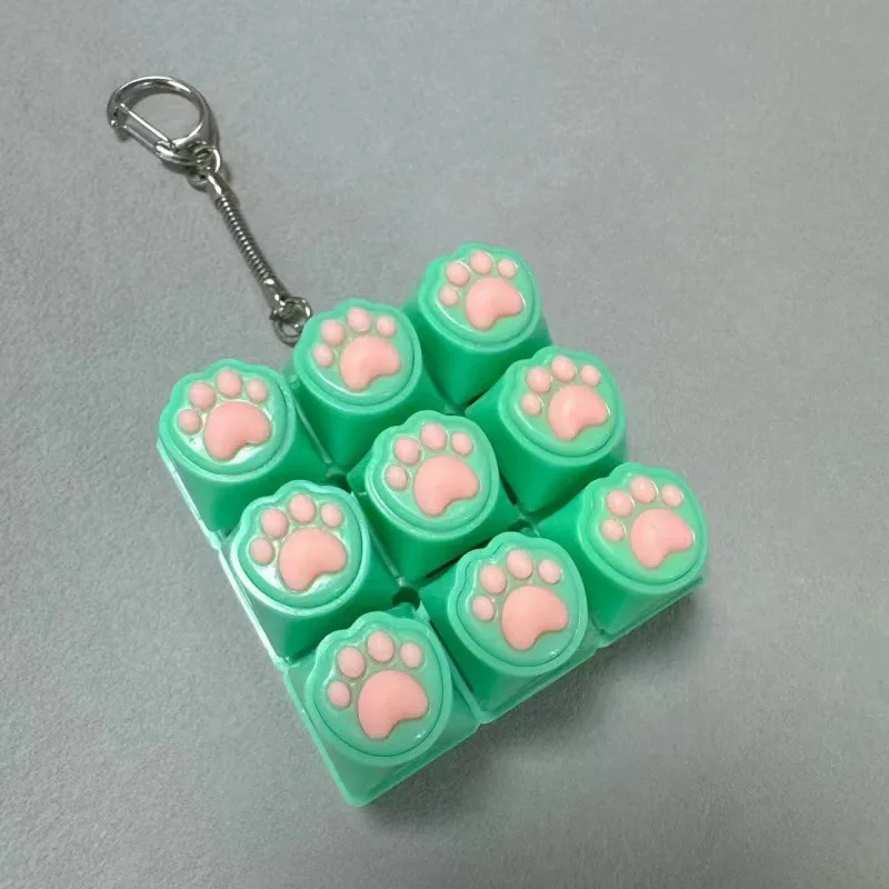 LED Light Clickable Keyboard Keychain - Stress Relief & Portable Desk Accessory