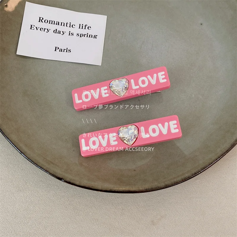 Рисунок 2 - Новые заколки для волос Ins заколки