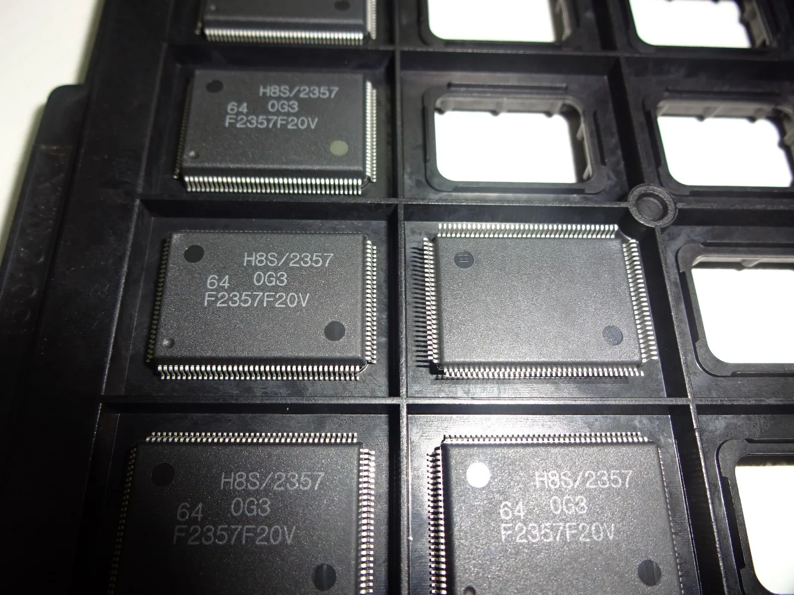 

HD64F2357F20V HD64F2357 QFP (уточните цену перед размещением заказа) микроконтроллер IC поддерживает предложение по заказу BOM