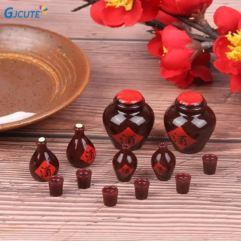 1/4pcs Artificial Mini Chinese Wine Jar Miniature Figurine Pretend