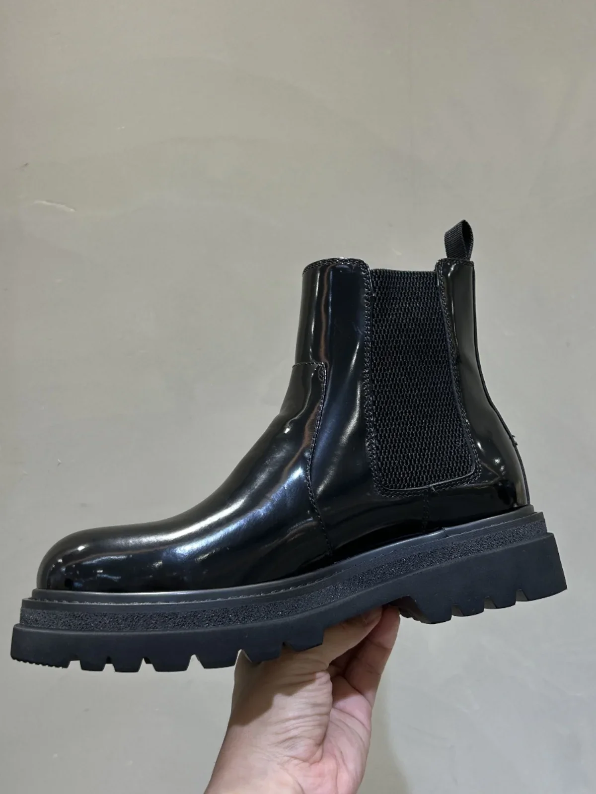 

New Men's Business Dress Shoes Genuine Leather Thick Soled Chelsea Men's Boots