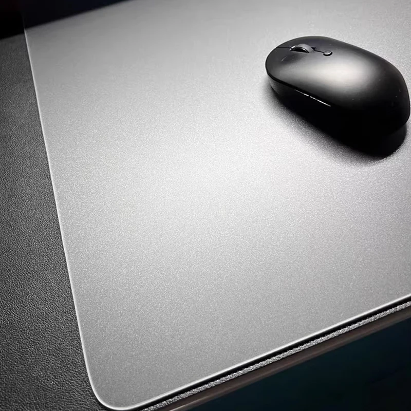 Clear Tempered Glass Gaming Mouse Pad - XXL Transparent Surface for Optimal Performance