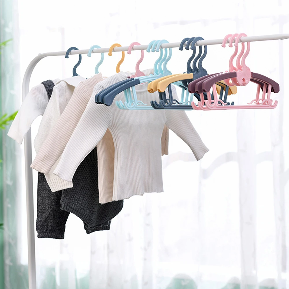 Children's Garment Rack with 10 Hangers