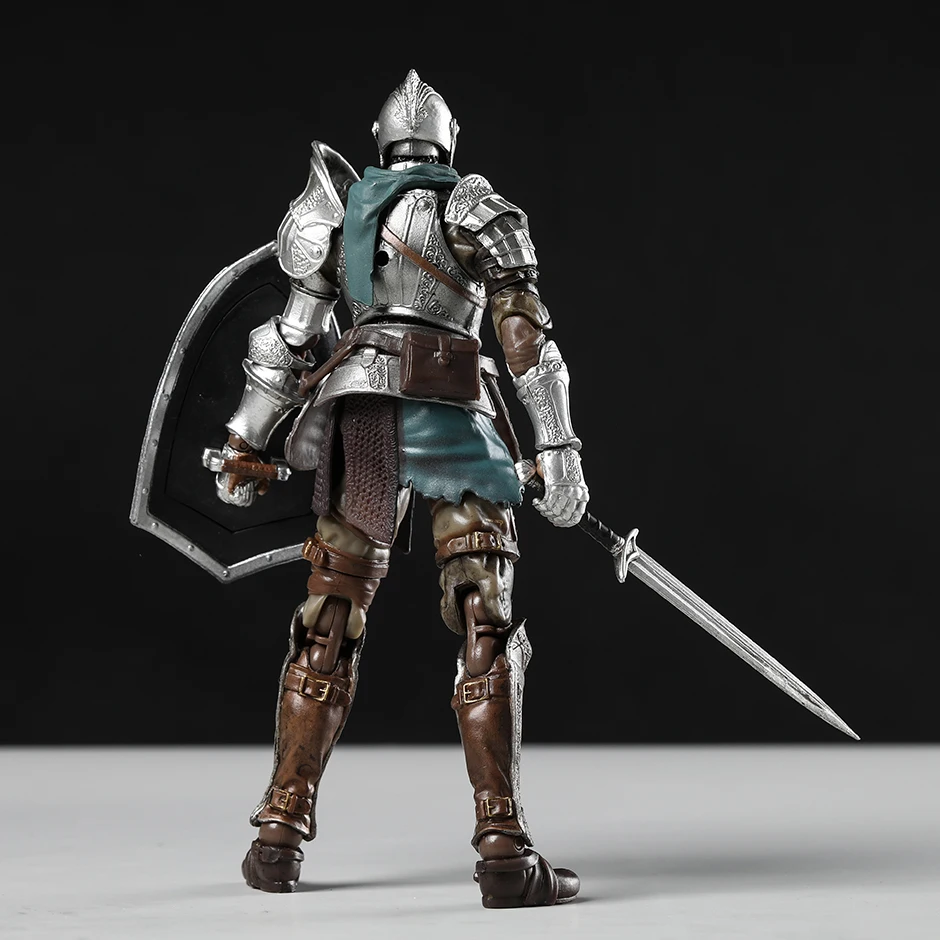 Figma 590 Fluted Armor Demon's Souls 1/12 Action Figure