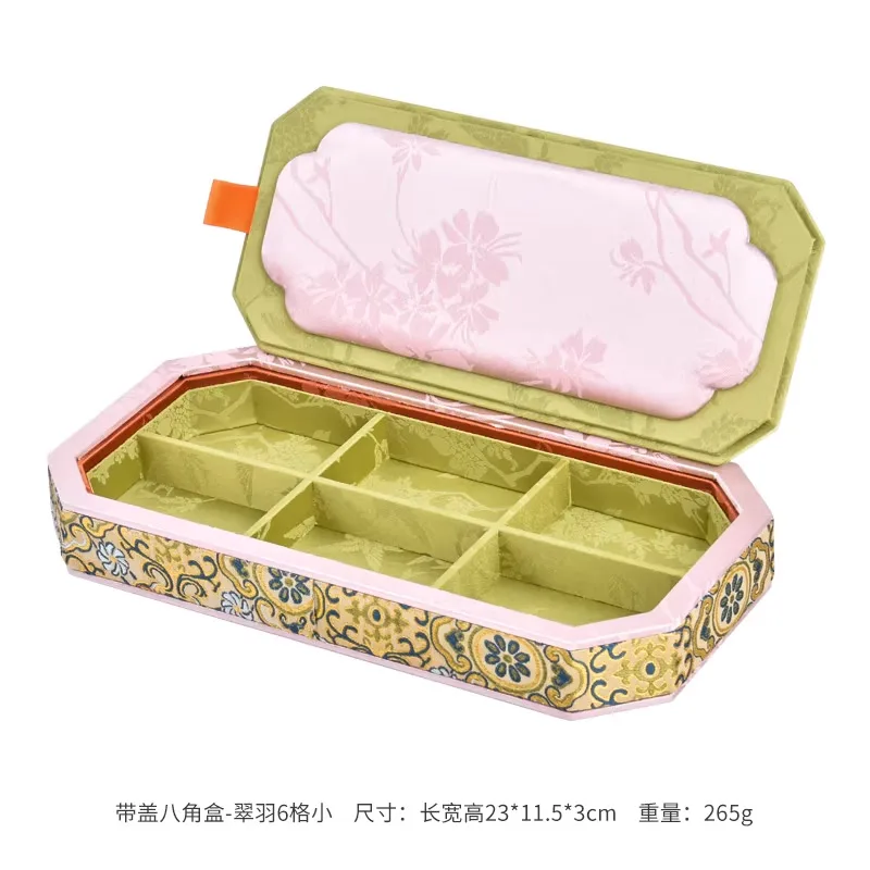 Elegant Dustproof Jewelry Display Tray with Lid - Jade Finish for Rings and Bracelets Storage