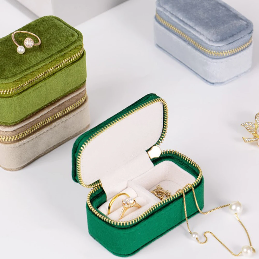 Mini Velvet Jewelry Storage Box Case Earrings Rings Necklace Bracelet Packaging Display Case Wedding Portable Travel New key rings titanium alloy keychain for car keys wholesale bulk outdoor portable mini keyring for men and women