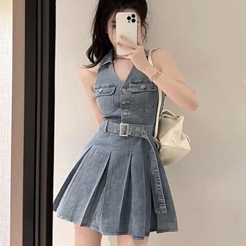 여성 행잉 넥 데님 숏 드레스, 플리츠 벨트, 싱글 브레스트 허리, 디자인 센스, 여름, 핫 걸, 신상, 2023