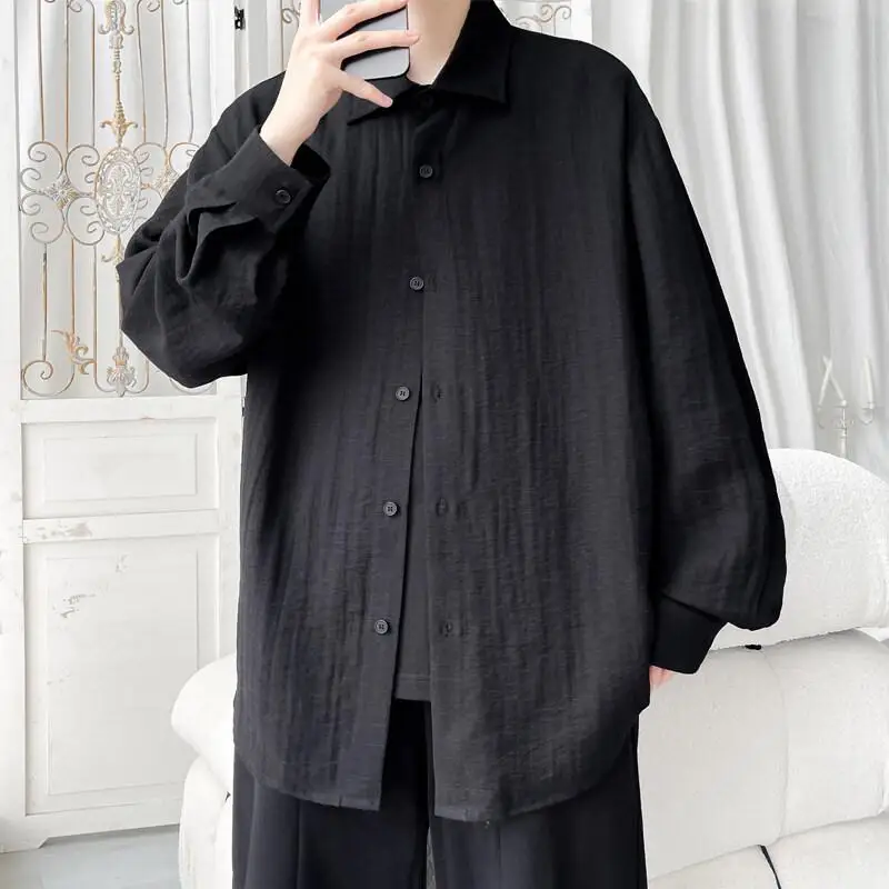 חולצת כפתורים קלאסית לגברים עם כפתור אחד, גזרה רחבה, צבע אחיד, שרוול ארוך לשימוש במשרד ובשימוש יומי, נוחה