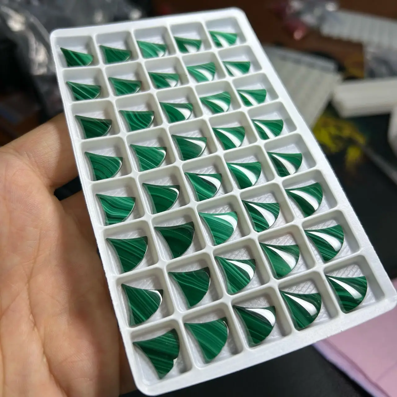 100 Pieces 1 Bag 8.6x9mm Natural Green Malachite Cabochon Fan Shape Gemstones