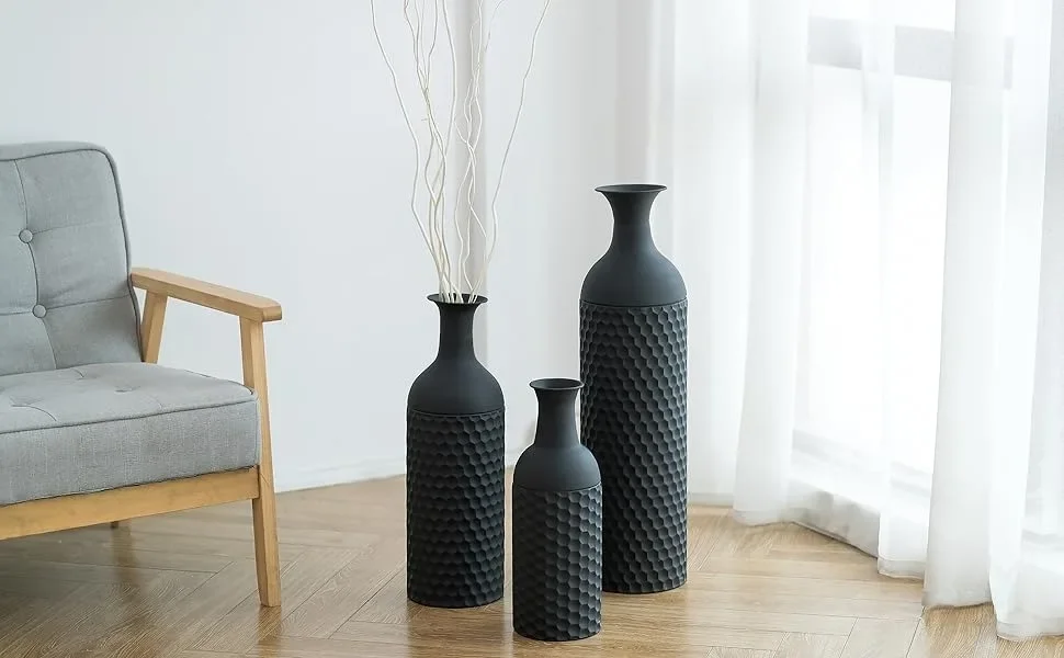 black vase