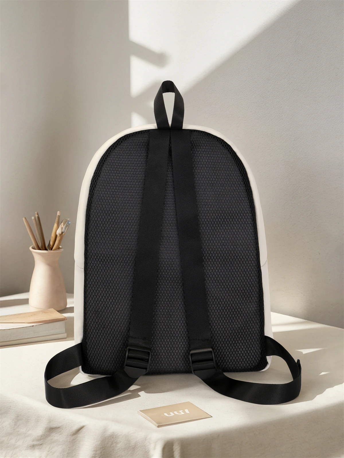 Frog patterned backpack, new model for 2025, casual travel backpack, lightweight and simple casual travel backpack