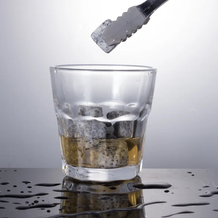 Whiskey Stones Sipping Ice Cube Cooler Reusable Whisky Ice Wine Stone Whisky Natural Safety Rocks Bar Wine Cooler With Cloth Bag