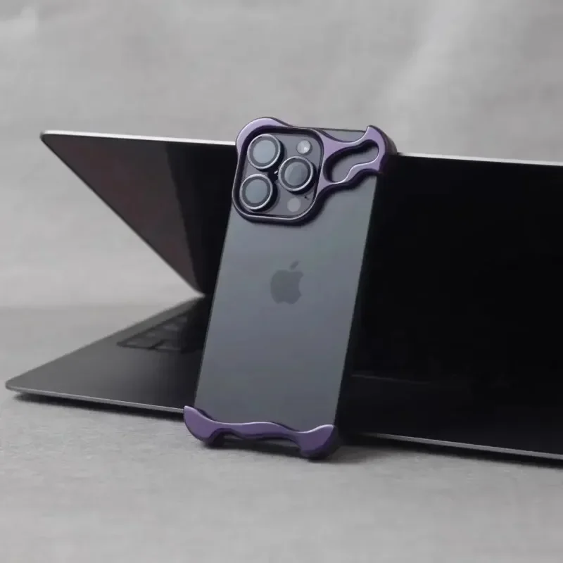 Titanium Shockproof Phone Case with Aluminum Alloy Corner Pads and Lens Protection