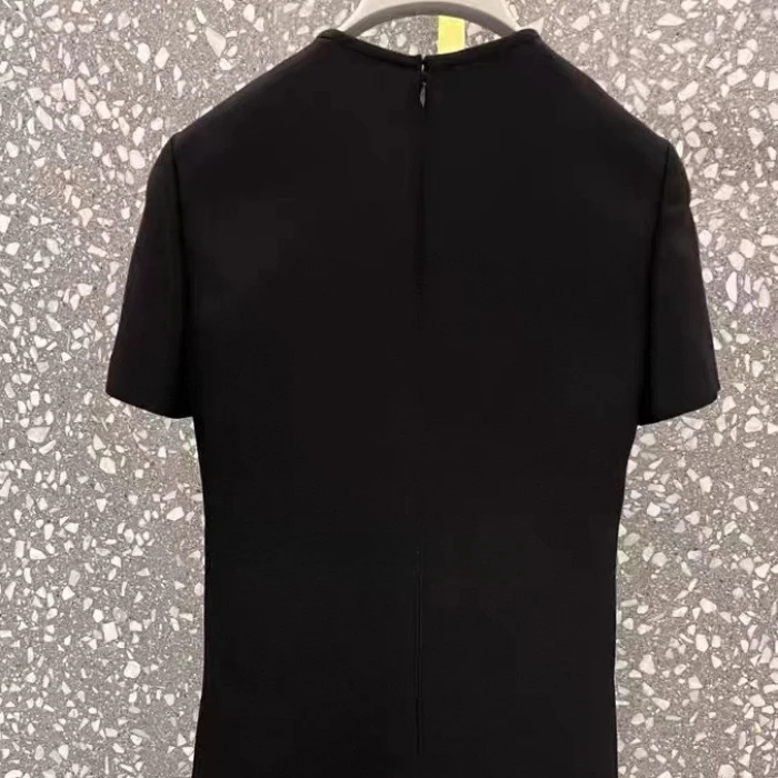 Рисунок 2 - Весна-лето 2024 черное белое лоскутное