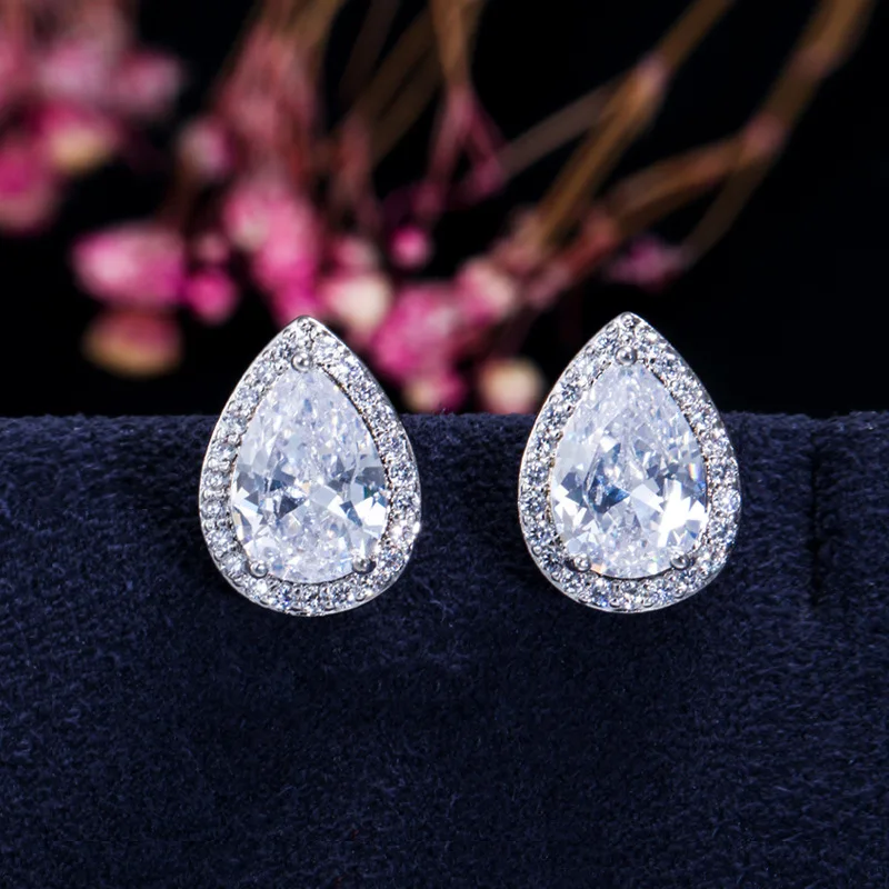 2022 Fashion Trendy Butterfly Silver Color Korean Stud Earring for Women Wedding Cute Gothic Drop Earing Party Gift Wholesale Z5 