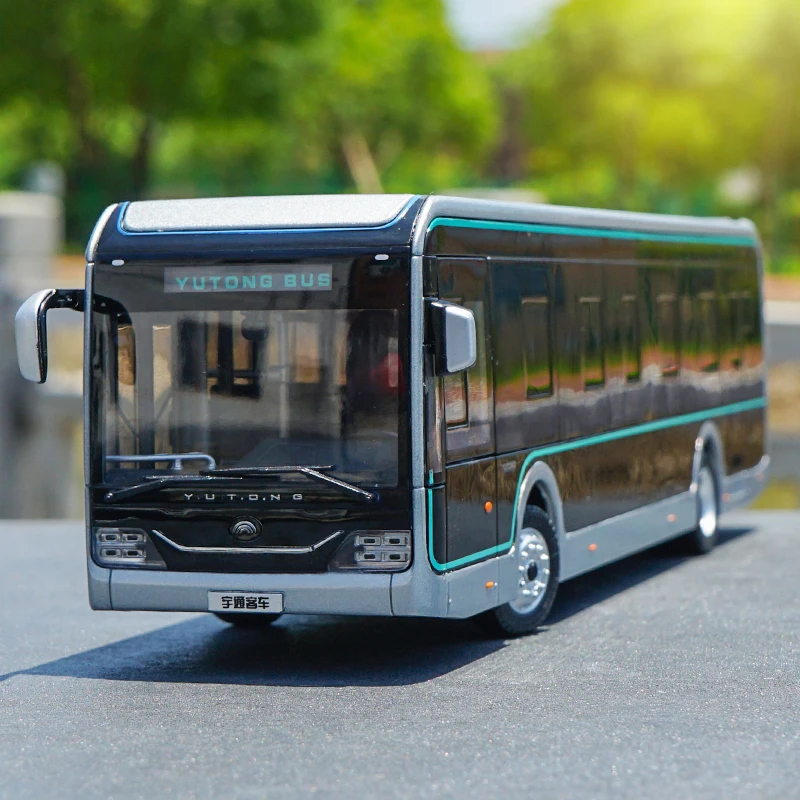 1:42 Yutong Bus Model U12 U 12 Black Diamond Model Shanghai