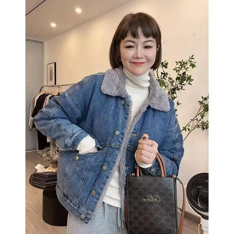 

High Quality Polo Collar Fleece-Lined Thicken Denim Jacket Women Coat Winter Short Fake Fur Jean New Casacos T537