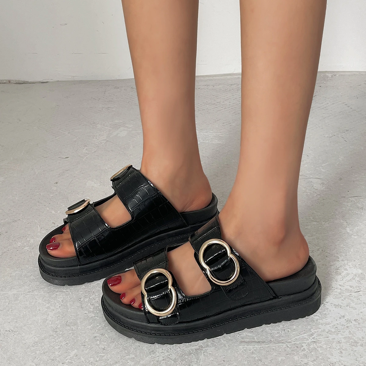 2022 New Ladies Metal Buckle Slippers One Word with Muffin Thick Bottom  Ladies Outer Wear platform Beach Sandals Women Shoes| | - AliExpress