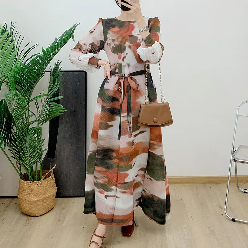 

Miyake Elegant Pleated Dress 2024 Spring and Autumn New Print High Grade Feel Loose Slim Lantern Skirt Length Women Dresses