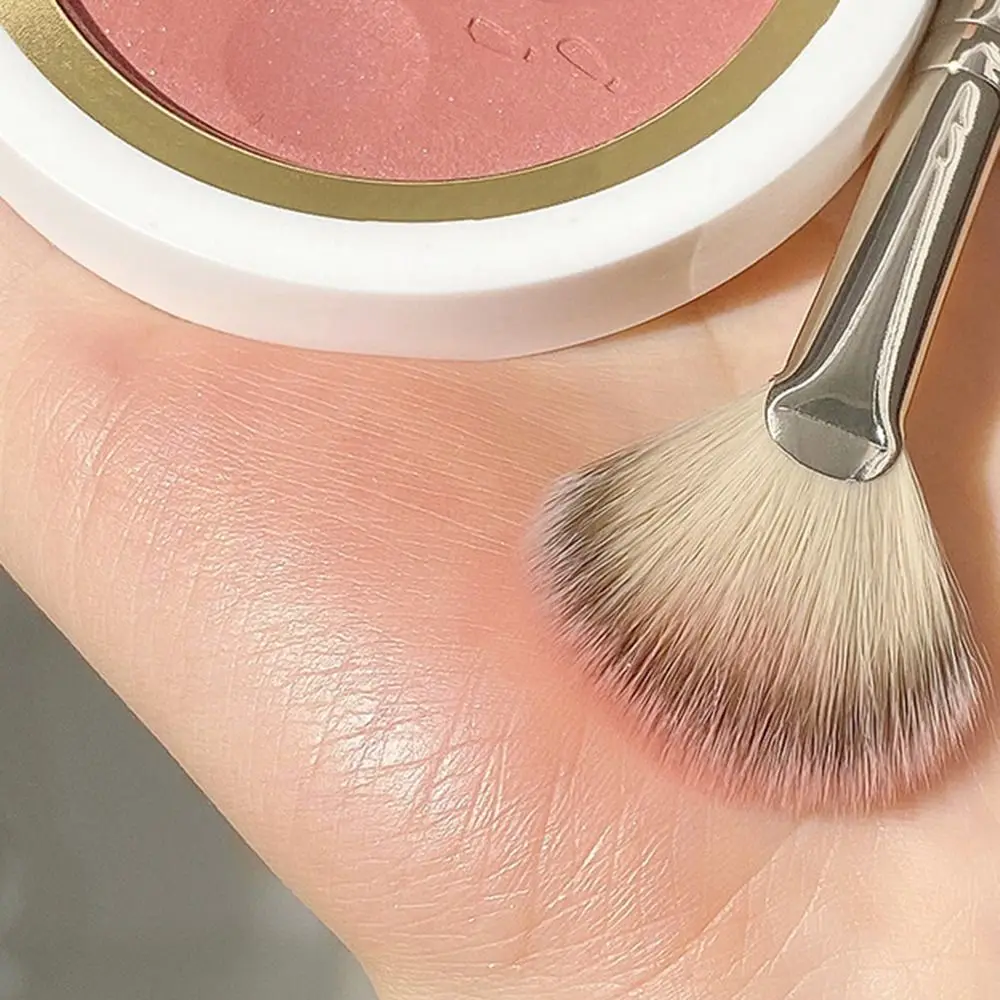 Description Picture 3 of itemSupplies Women Partial Cosmetic Makeup Tool Bronzer Contour Makeup Brush Blush Brush Loose Powder Brush Highlighter Brush