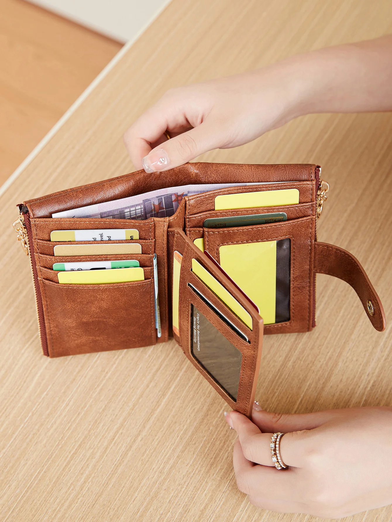 Minimalist Women's Wallet Image 16