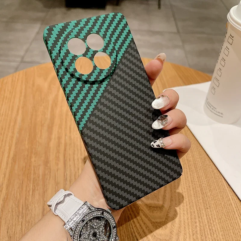 Ultra-Thin Carbon Fiber Stripe Pattern Matte Hard Case