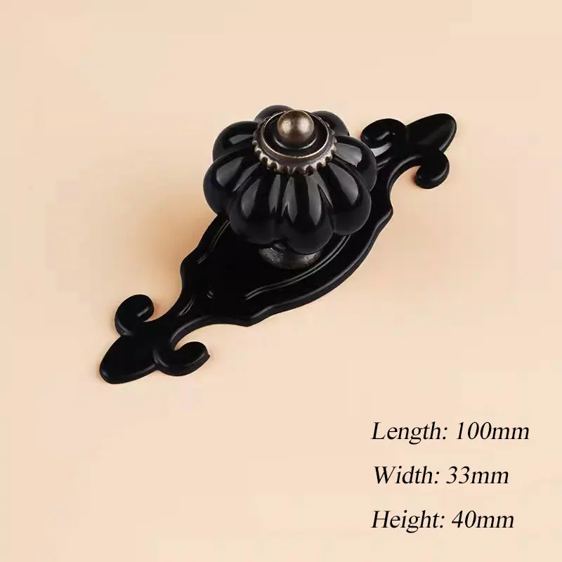 A plate knob