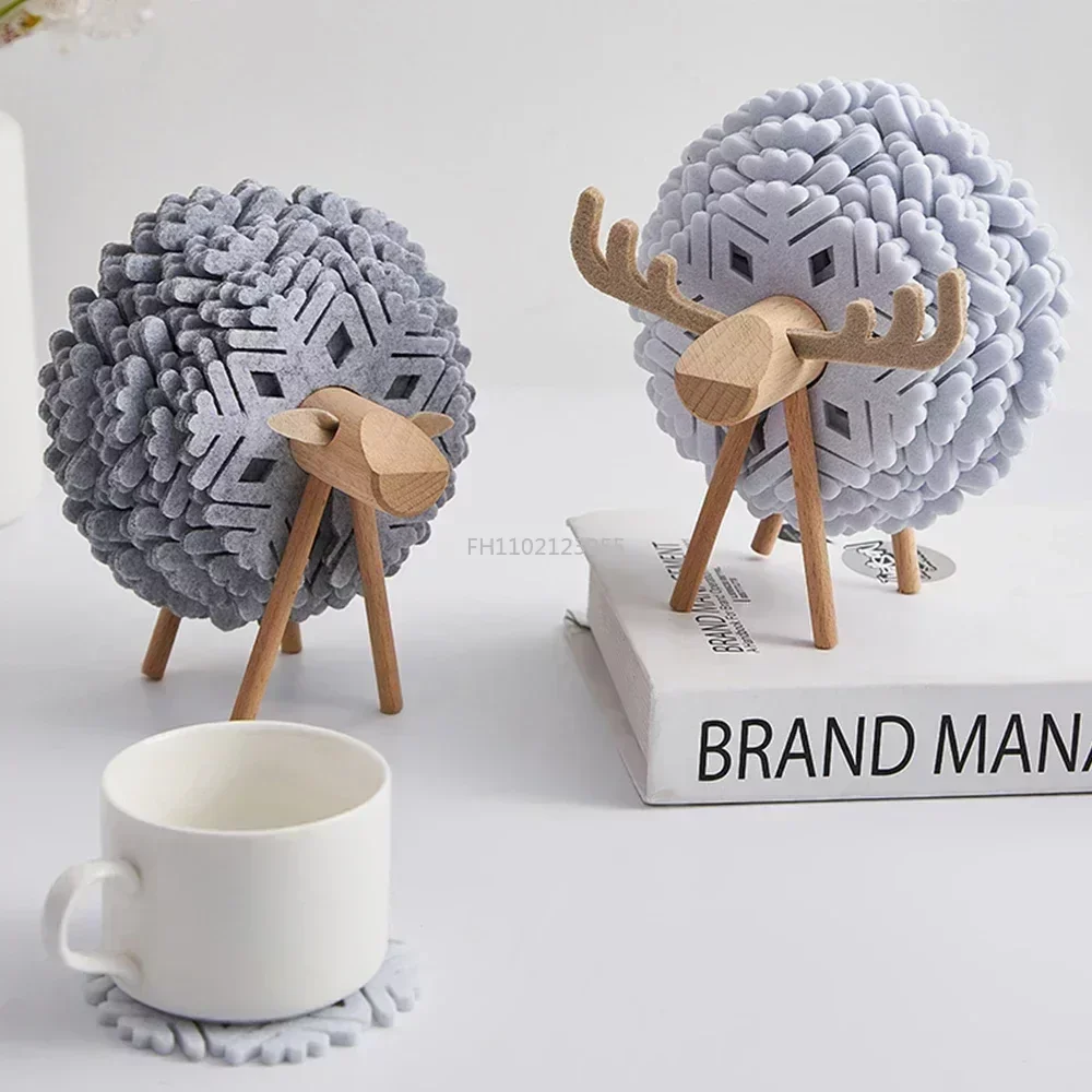 Insulated Round Felt Cup Mats Creative Home Office Table Decor Art Crafts Gift New Christmas Elk Shape Drink Coasters Cup Pads