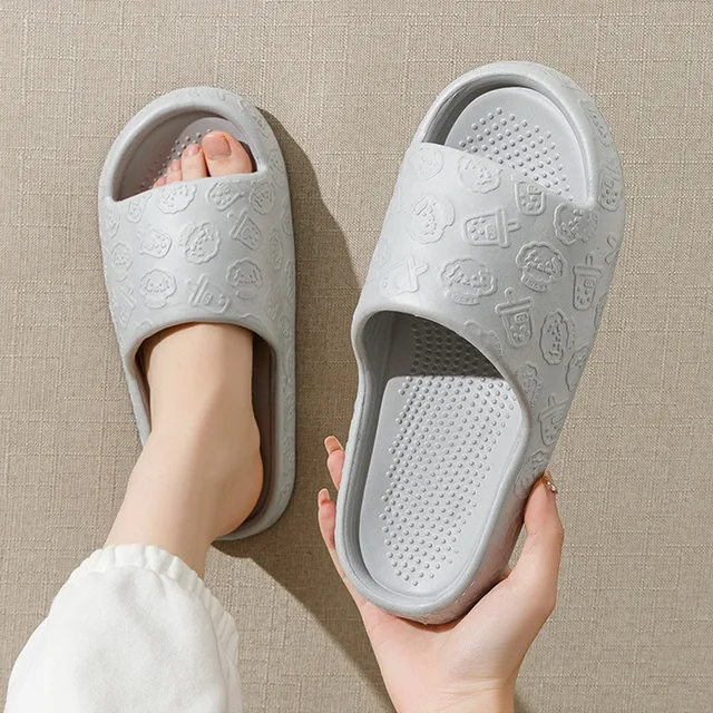 2024 New Summer Home Indoor Slides Men Women Flat Slippers Cute Cartoon Non-Slip Outdoor Beach Slides Shoes Shower Bath Slippers 3
