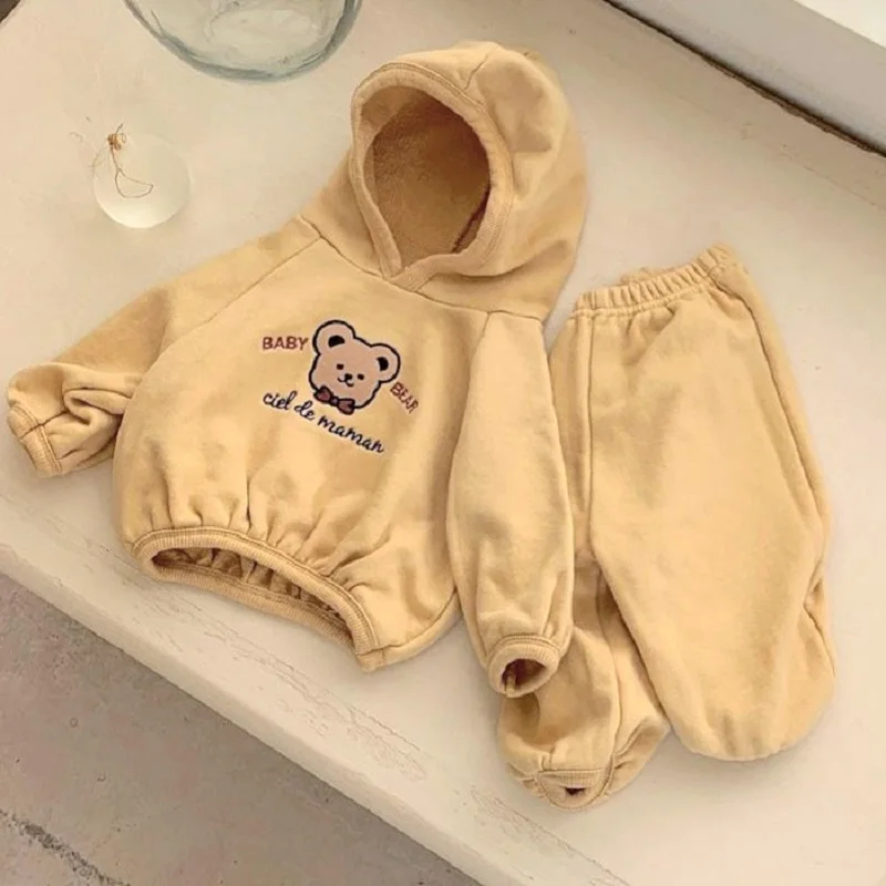 

Children's suit spring and autumn girls pullover top boy cartoon bear hooded pullover sports suit baby clothes casual suit