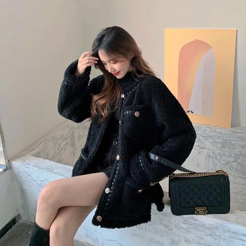 Autumn Winter Thick Velvet Black Faux Lambswool Jacket Women Vintage Round Neck Long Sleeve Fleece Coat Elegant Loose Outerwear