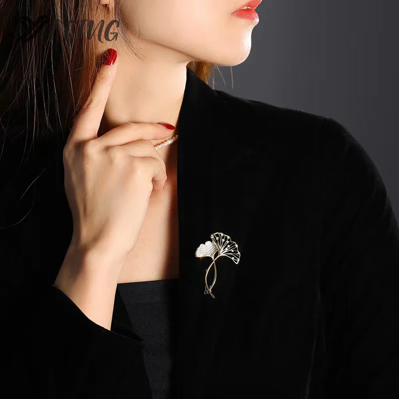 Spille Retrò Eleganti In Foglia Di Ginkgo Per Le Donne Spille Per Fiori Per Feste Di Matrimonio Spilla Moda Bigiotteria Broche Femme Bijoux De Luxe