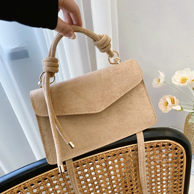 Fashionable Retro Pure Color Handbag Autumn Winter Stylish Design Simple Quality Small Square Crossbody Bag for Women