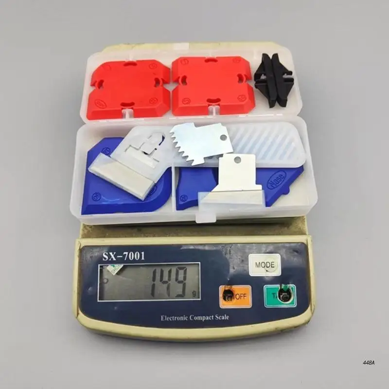 Рисунок 3 - набор инструментов для герметика