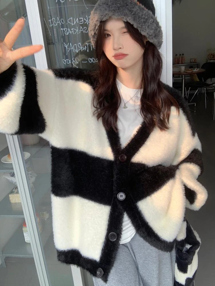 

Autumn Winter Women Elegant Faux Mink Cashmere Kintwear Sweater 2022 Winter Vintage Striped V-Neck Loose Kintted Cardigan Coat