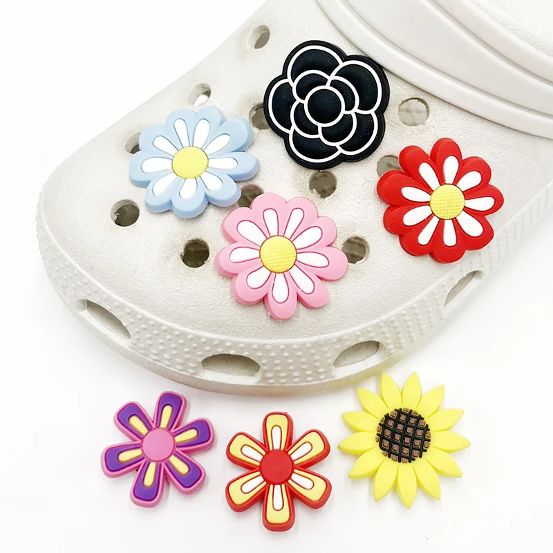 

Single Sale Colorful Flowers PVC Shoe Charms Accessory Sunflowers Shoe Upper Pins Buckle Decorations Badge Kids Gifts